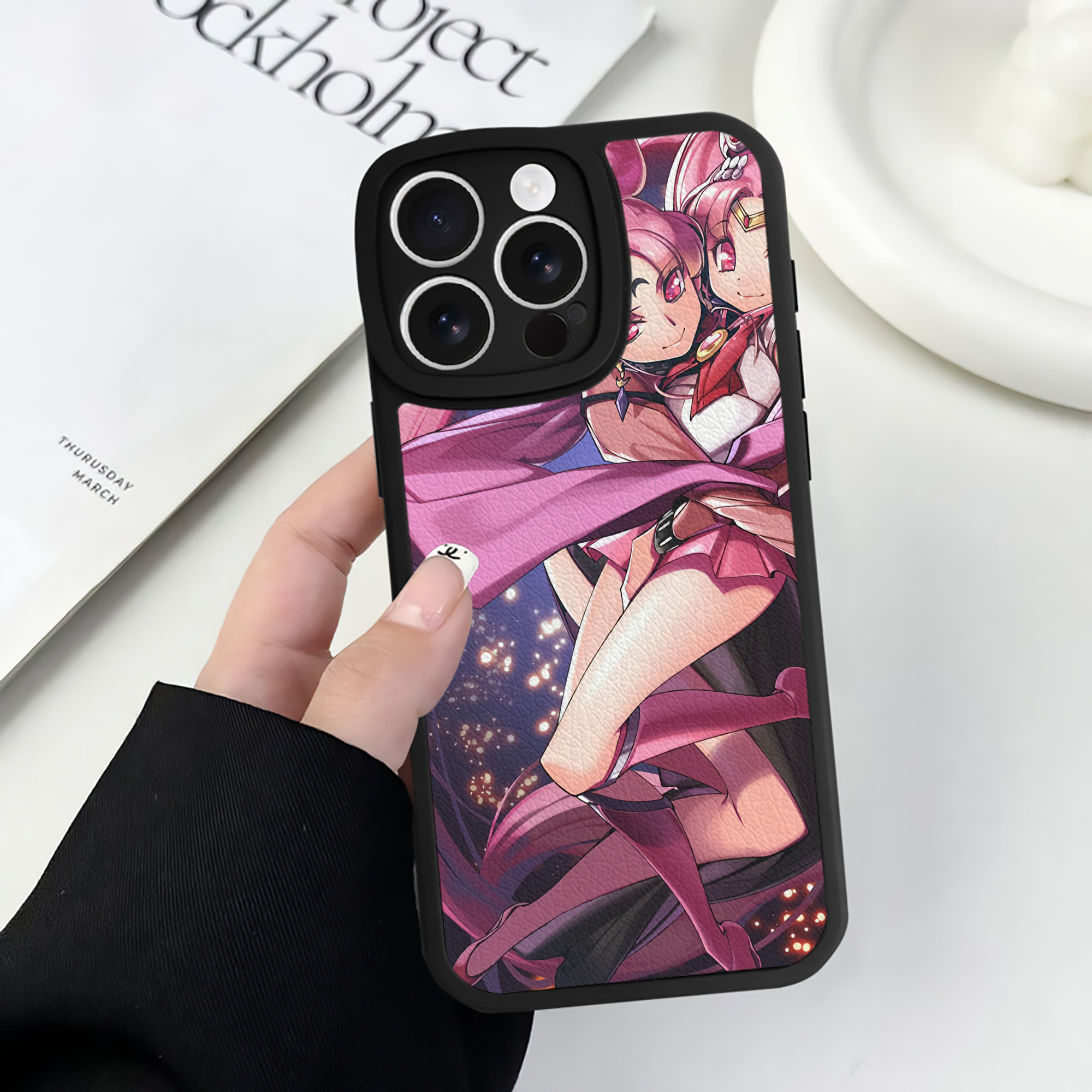 （画像用） 美少女戦士セーラームーン Sailor Moon 【iPhone 16シリーズ対応】シリコンスマホケース（レザー調） 材質：シリコン